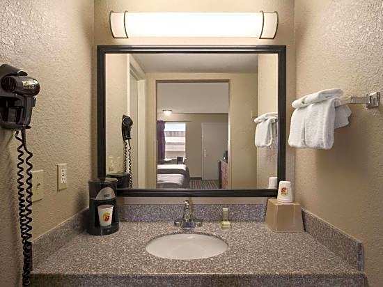 Super 8 by Wyndham Chattanooga/Hamilton Place