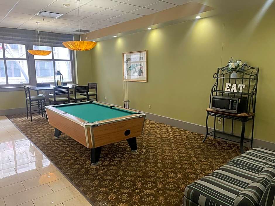 Holiday Inn Express Cleveland Downtown