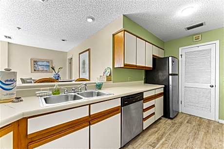 1302b St Thomas Square