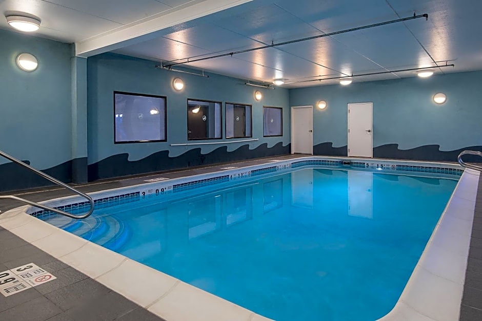 Holiday Inn Express Hotel & Suites Cooperstown