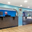 Econo Lodge Inn & Suites I-64 & Us 13