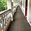 Riverbend Motel & Cabins