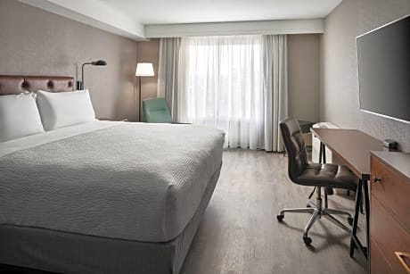 Standard King Room