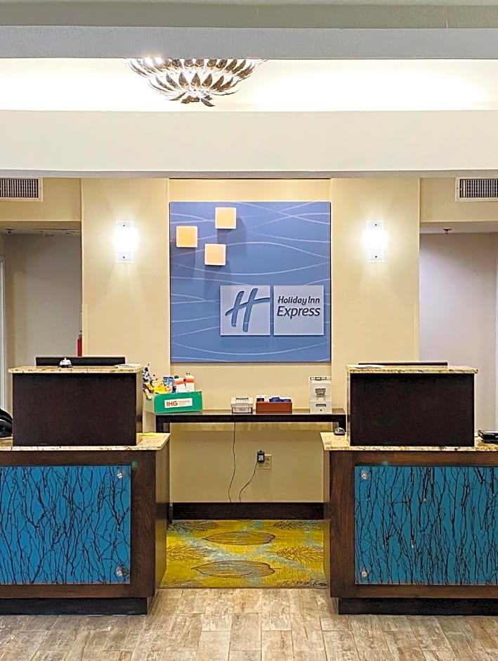 Holiday Inn Express Fresno River Park Highway 41
