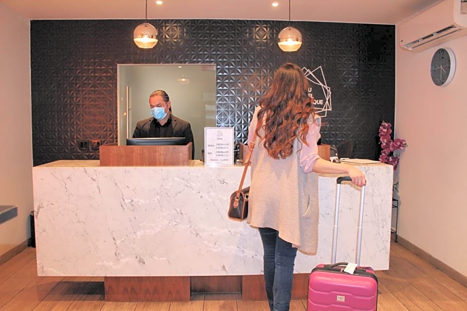 Alou Hotel Boutique
