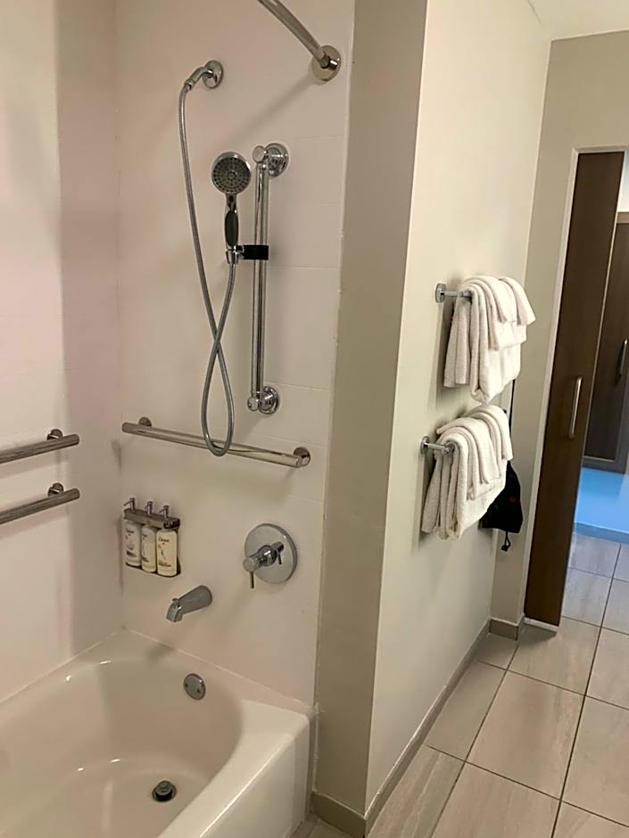 Holiday Inn Express Jesup, an IHG Hotel
