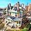 Hassinger Daniels Mansion Bed and Breakfast