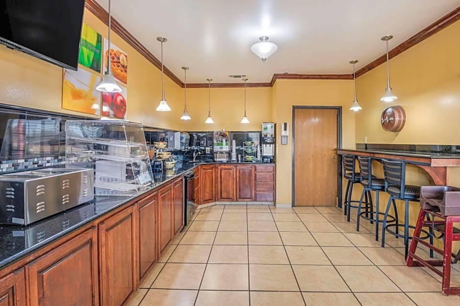 Econo Lodge Lubbock I-27