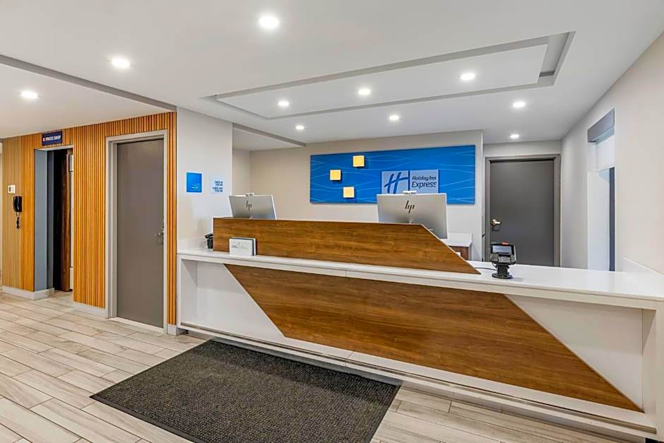 Holiday Inn Express Chicago-Downers Grove