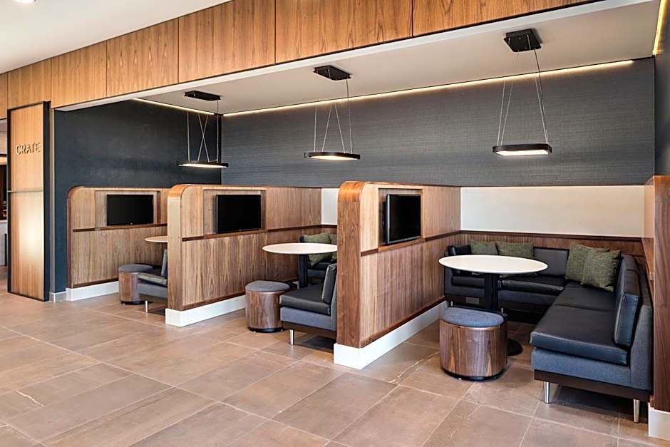 Courtyard by Marriott Bettendorf