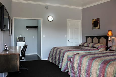 Double Room with 2 Double Beds