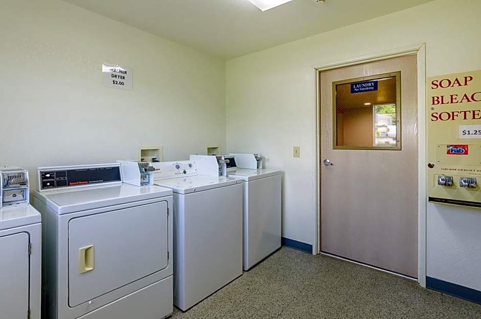 Motel 6-Bristol, VA