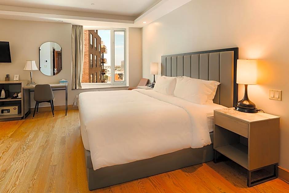 Asiatic Hotel Laguardia East