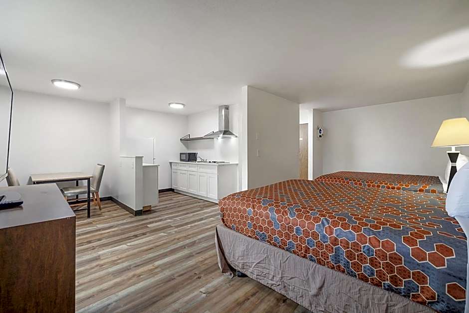 Kennewick Suites