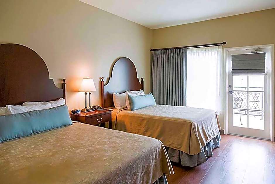 Chateau Saint Denis Hotel, a Trademark Collection by Wyndham