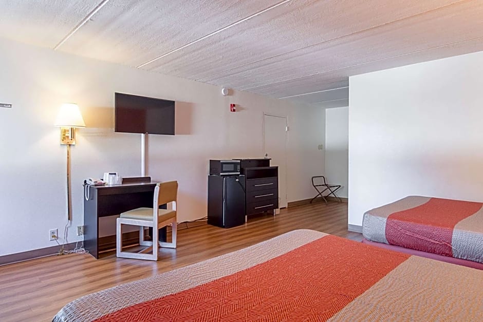 Motel 6-Decatur, GA