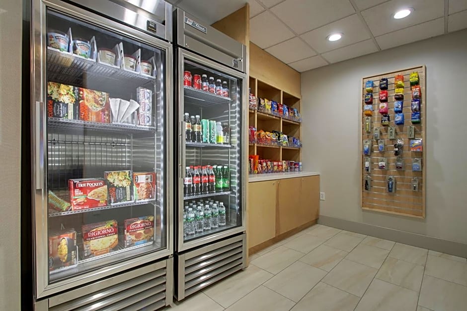 Holiday Inn Express Hotel & Suites Middleboro Raynham