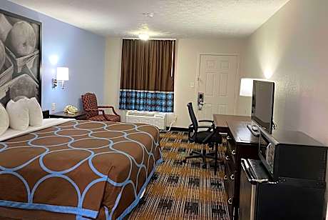 1 King Bed Accessible Room Smoking