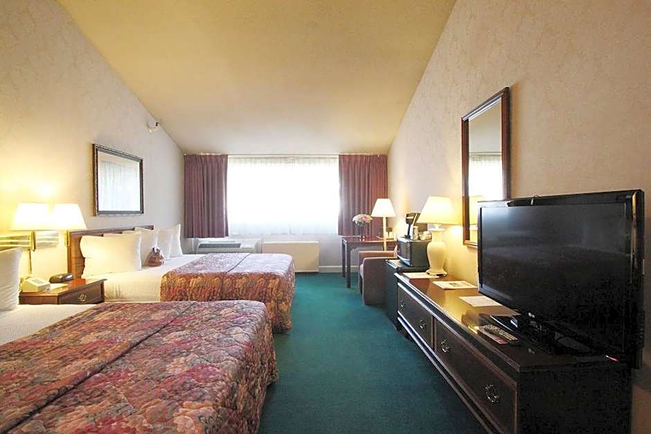 Fireside Inn & Suites Waterville