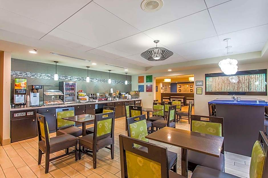 Comfort Inn & Suites Cookeville