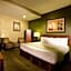 Hotel Q New York
