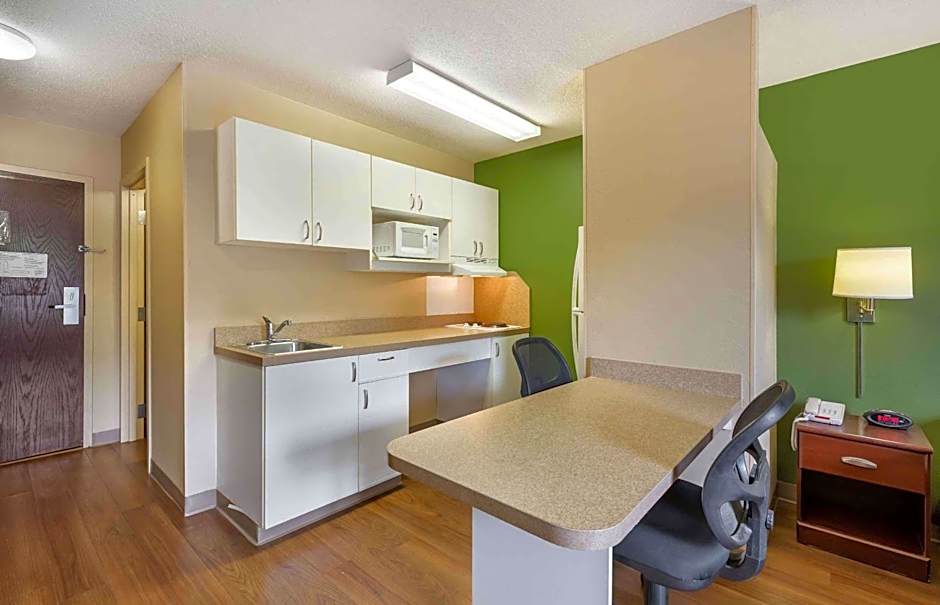 Extended Stay America Suites - Long Island - Bethpage