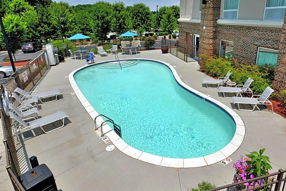 Hampton Inn By Hilton And Suites Charlotte Huntersville