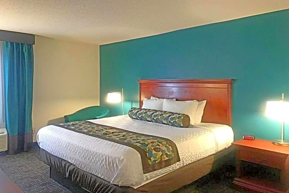 Rodeway Inn & Suites