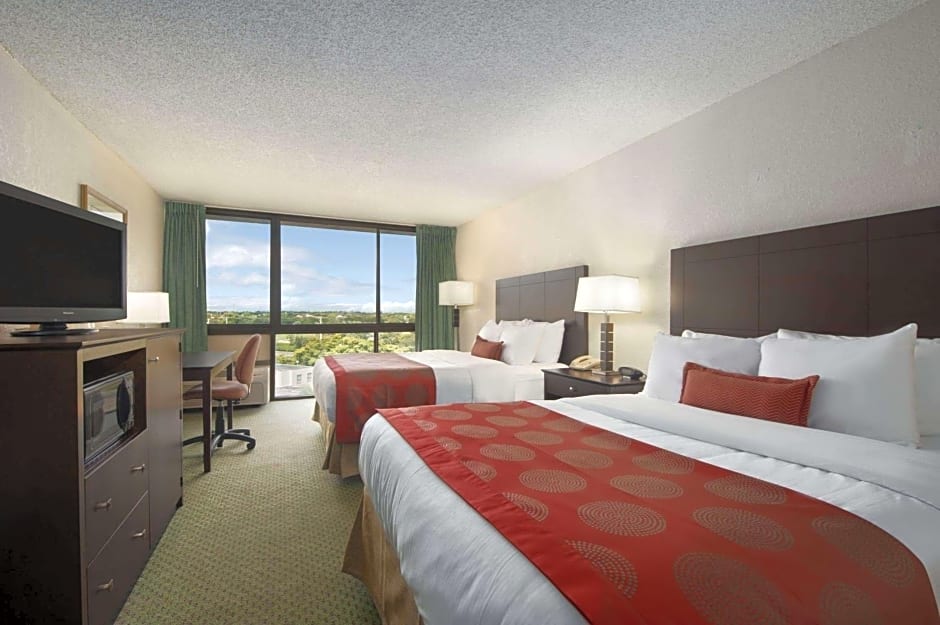Ramada by Wyndham West Palm Beach Airport