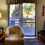 Beautiful Hilton Head Condo, Steps from Ocean, 1st Floor, 2bd / 2ba, and more!