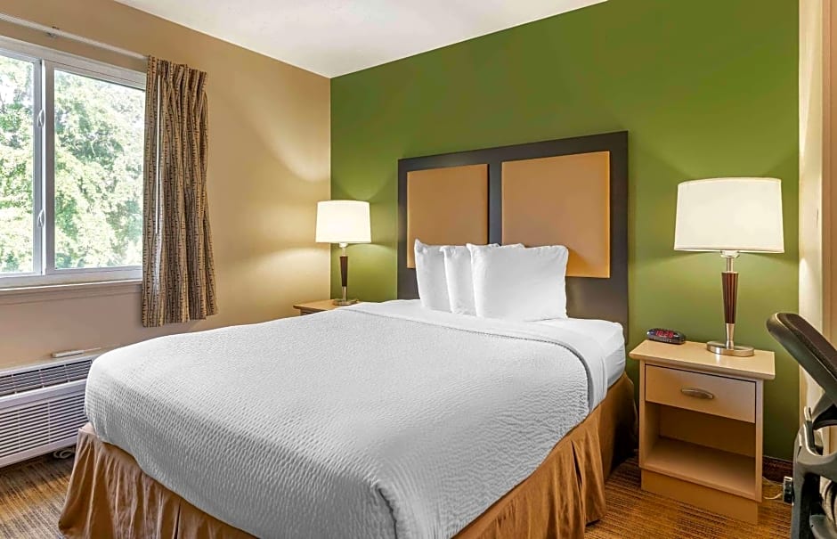 Extended Stay America Select Suites - St. Louis - Westport - Craig Road