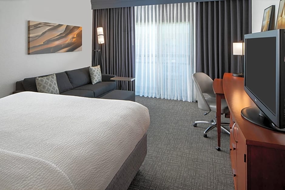 Courtyard by Marriott Memphis East/Park Avenue