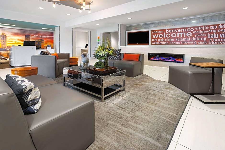 La Quinta Inn & Suites by Wyndham Atlanta Airport North