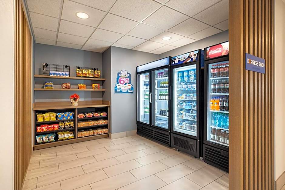 Holiday Inn Express Syracuse Airport