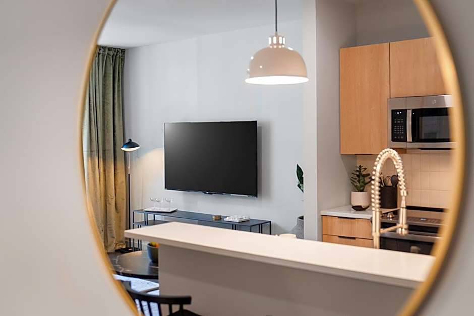 Luxury Apartments by Hyatus at The Asher