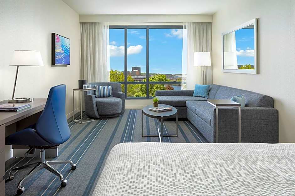 Courtyard by Marriott Boston Cambridge