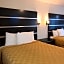 Cedar Inn & Suites