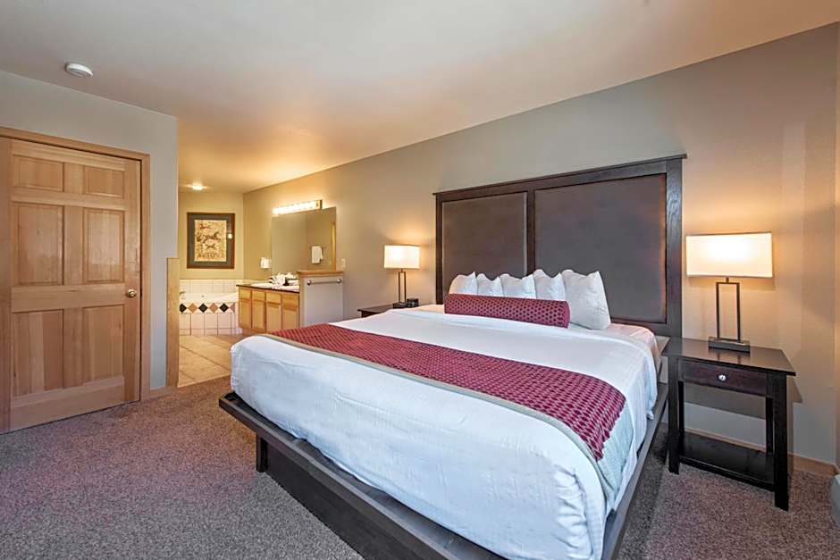 Grand Timber Lodge