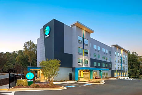 Tru by Hilton Atlanta Northlake Parkway
