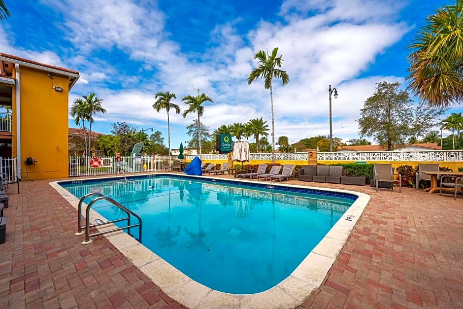 Quality Inn & Suites Airport/Cruise Port Hollywood