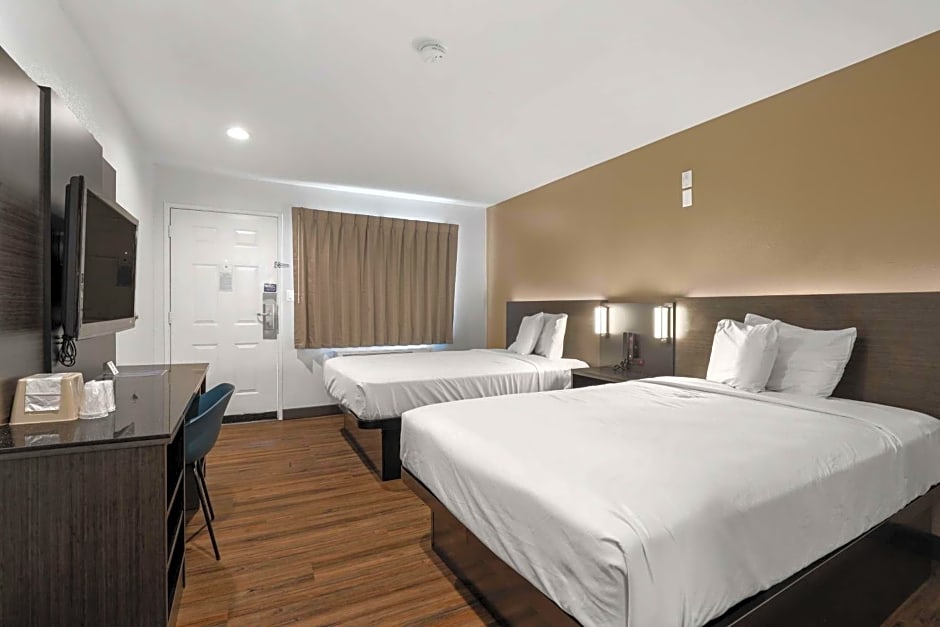 Suites Escondido CA