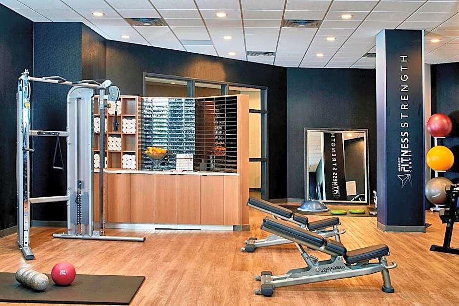 Courtyard by Marriott Minneapolis West