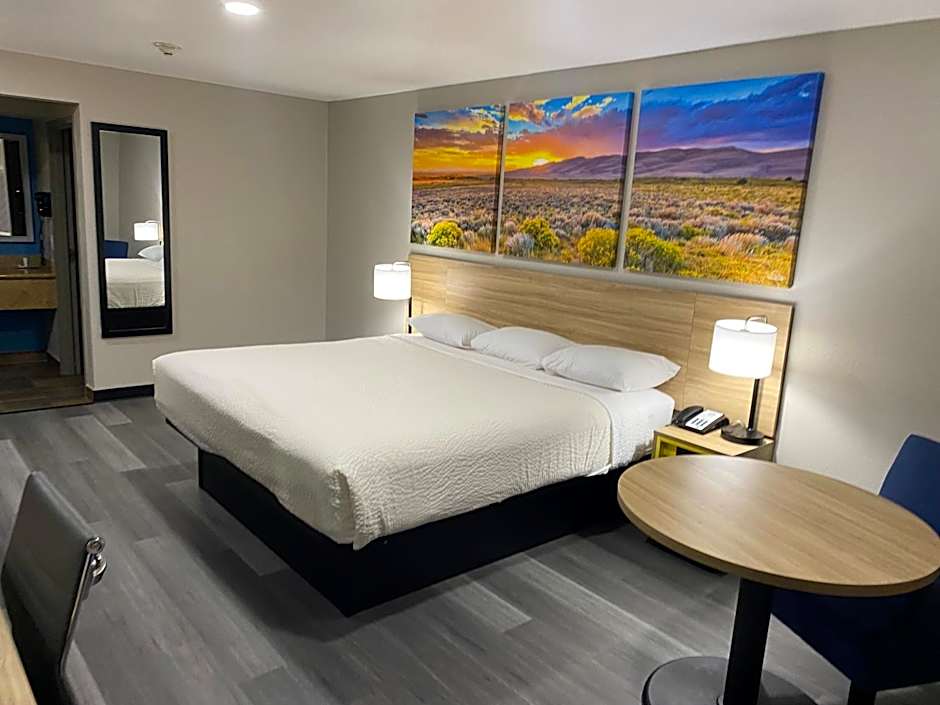 Days Inn by Wyndham El Paso West