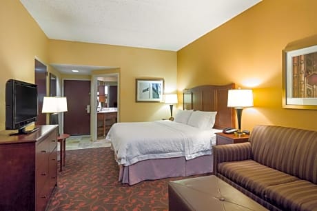 Executive King Room with Sofa Bed - Non-Smoking