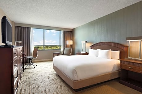 1 King Bed Executive Floor