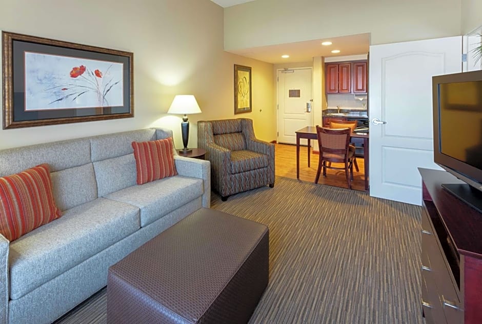 Homewood Suites by Hilton Minneapolis-StLouis Park at West
