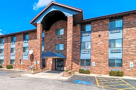 Motel 6 Naperville