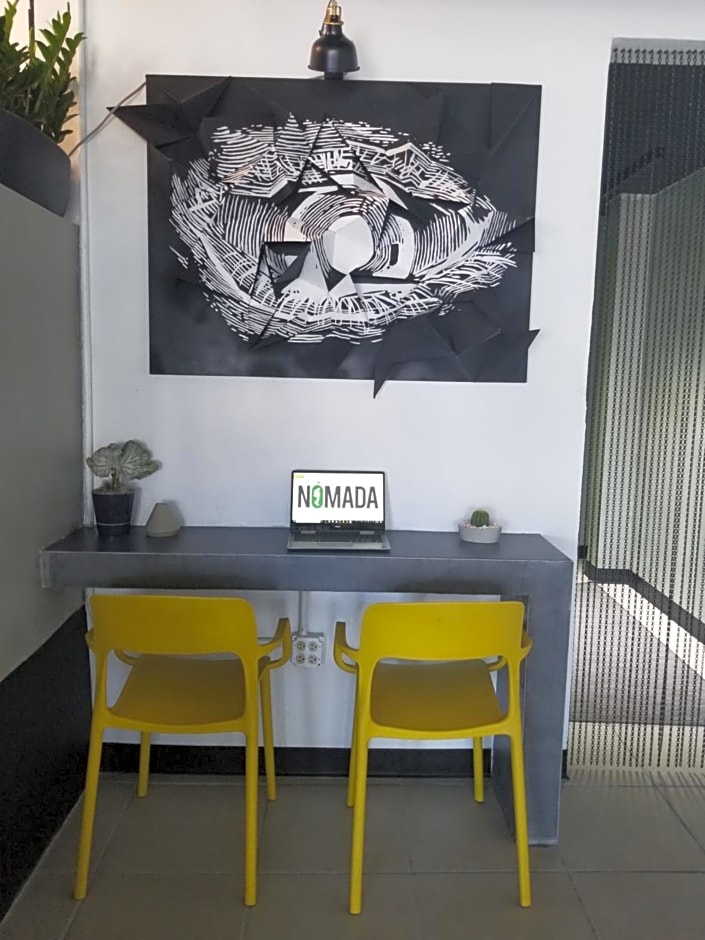 Nomada Urban Beach Hostel- Calle Loiza