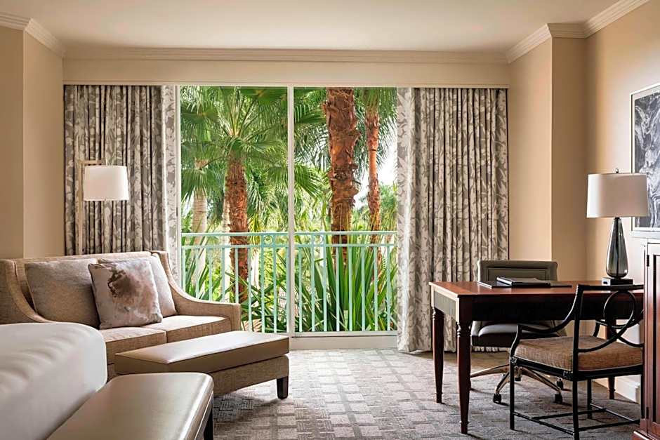 The Ritz-Carlton Naples, Tiburón