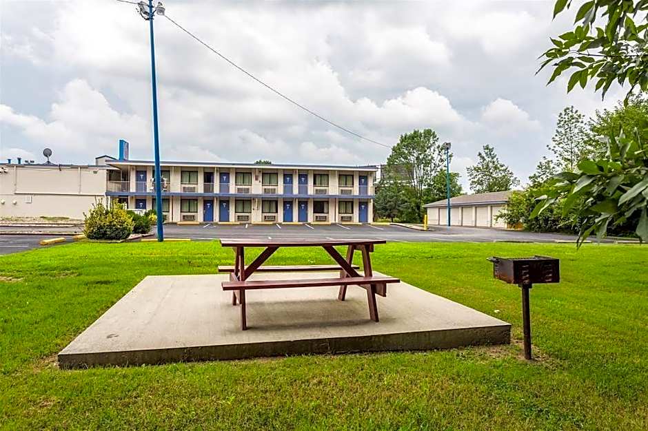 Motel 41 - Evansville, IN